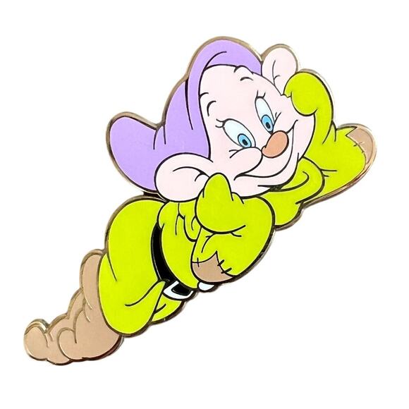 Disney Cast Member Exclusive Dopey Lanyard Clip Pin Snow White Seven Dwarfs Rare - Picture 1 of 6